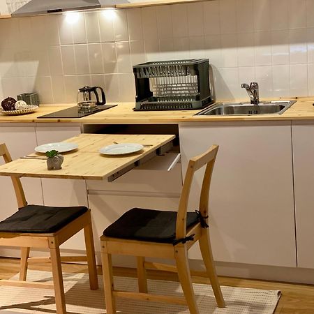 Lucas Central Oasis Studios Тирана Экстерьер фото